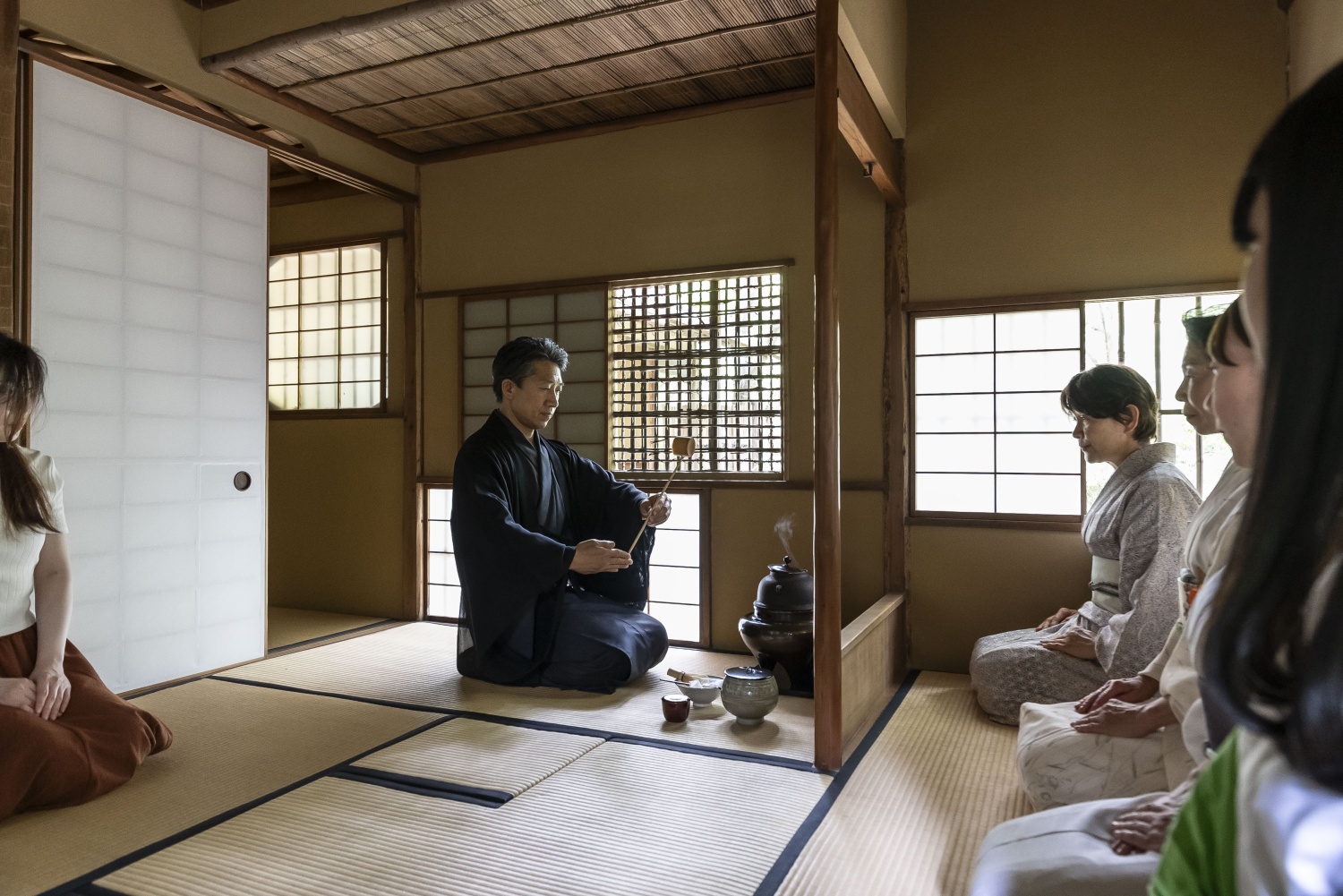 茶会体験「重文わかる茶会」(事前申込制・有料)5/18 開催 | 東京都庭園美術館 | TOKYO METROPOLITAN TEIEN ...