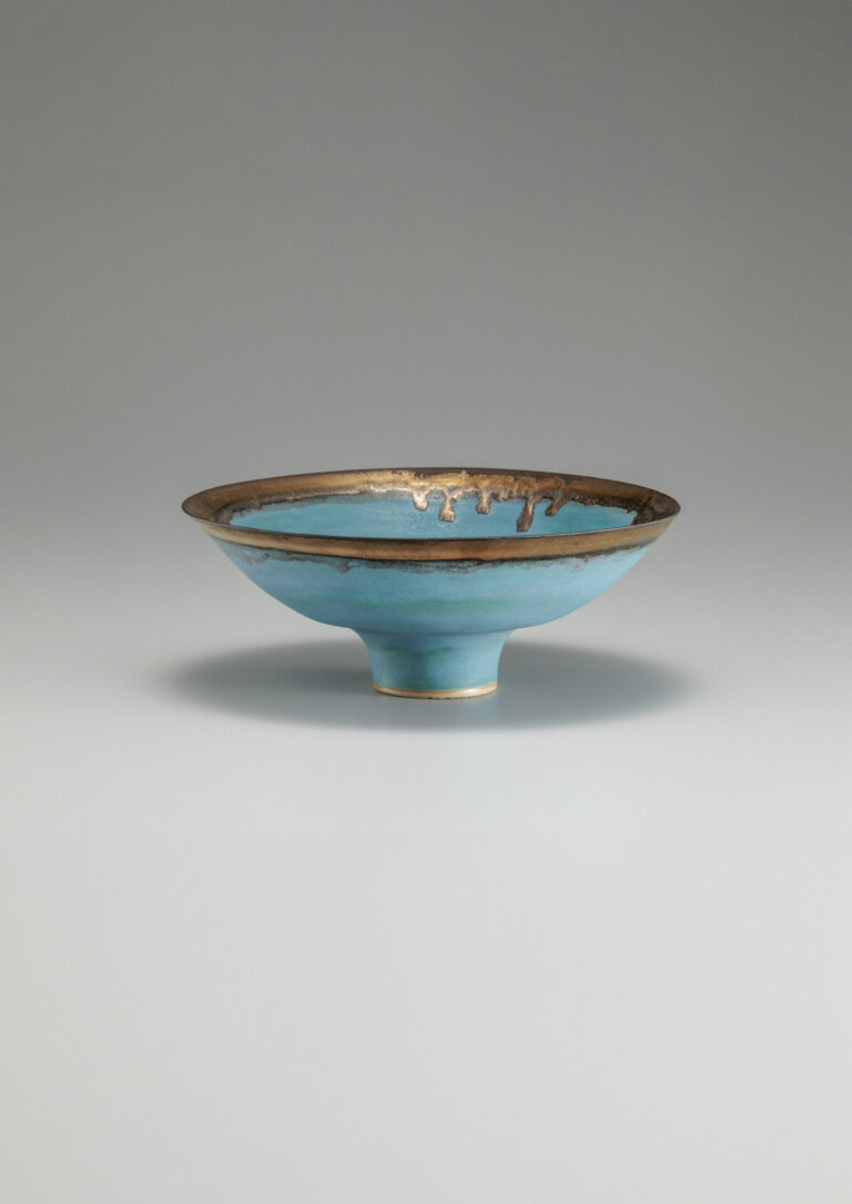 Lucie Rie: Elegant Vessels Fusing East and West Images