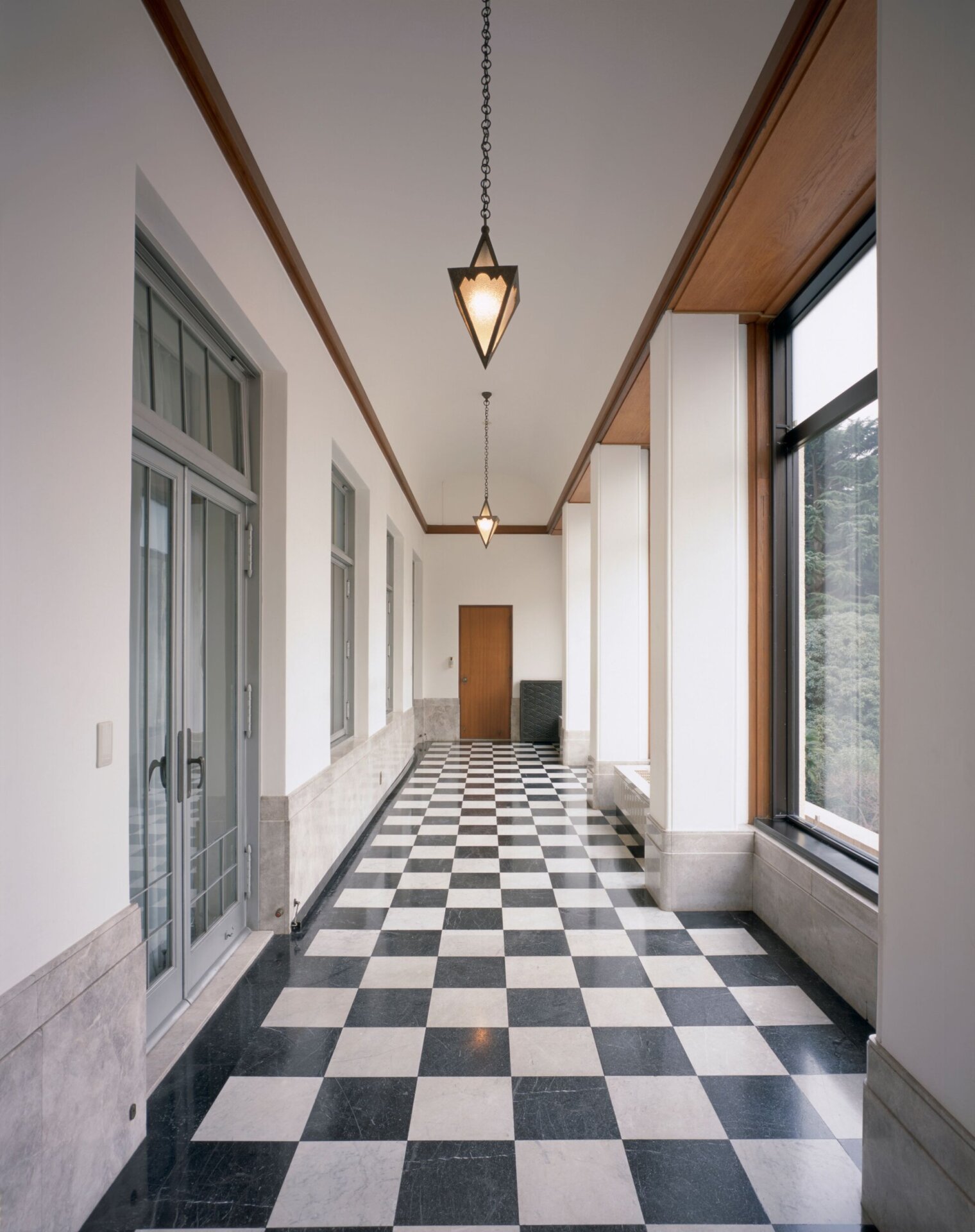 東京都庭園美術館　本館　ベランダの画像